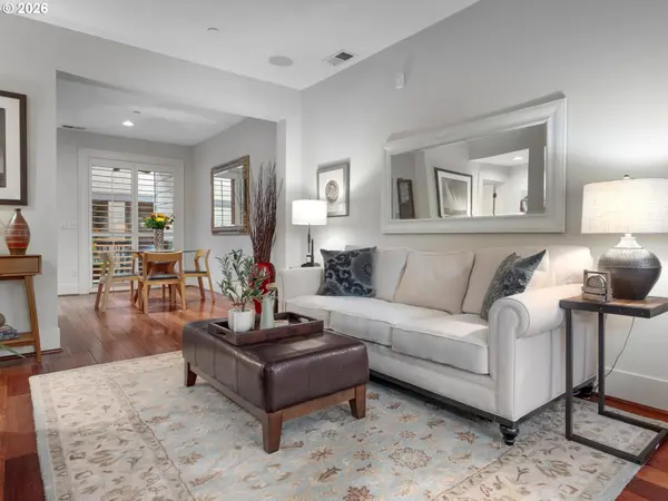 Portland, OR 97225,653 SW FORESTA TER