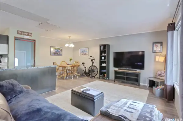 606 6th STREET W, Chaplin, SK S0H 0V0