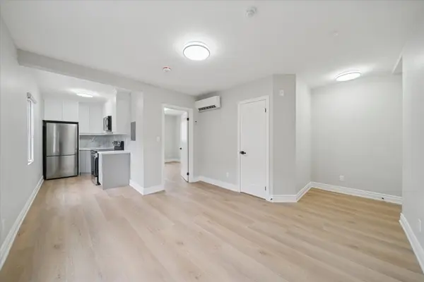 251 Simcoe ST S #203, Oshawa, ON L1H 4H3