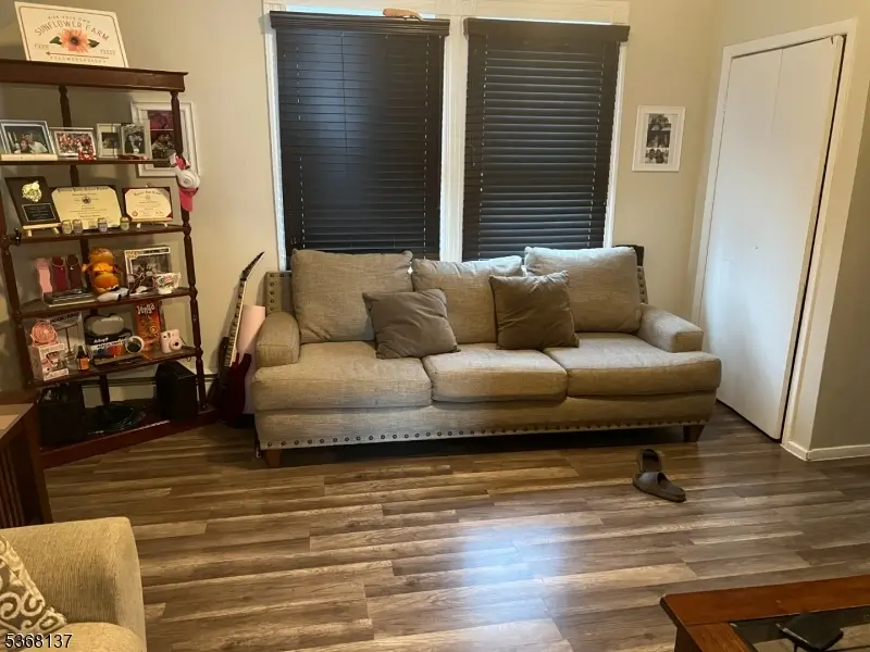 21-PT23 Chadwick St, Paterson City, NJ 07503