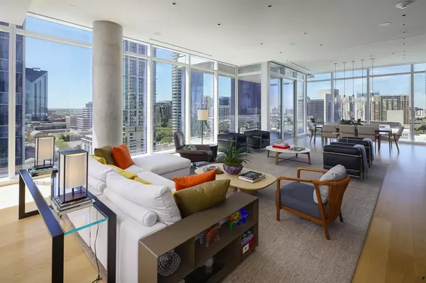 Dallas, TX 75201,1747 Leonard Street #1102