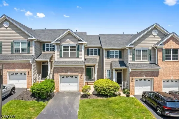 33 Kennedy Ct,  Montgomery Twp.,  NJ 08540