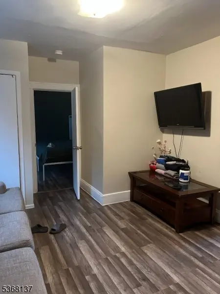 21-PT23 Chadwick St, Paterson City, NJ 07503