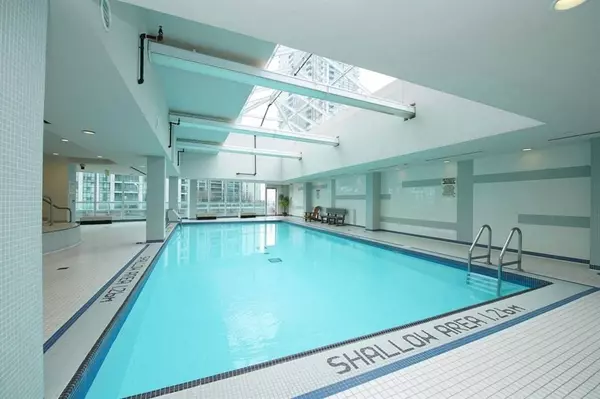 Toronto C01, ON M5E 1Z8,18 Yonge ST #2010