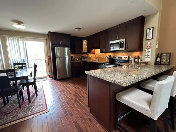 Collingwood, ON L9Y 5B4,200 ESCARPMENT CRES