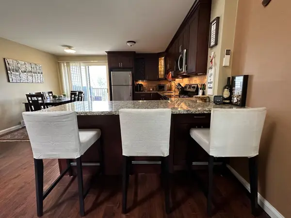 Collingwood, ON L9Y 5B4,200 ESCARPMENT CRES