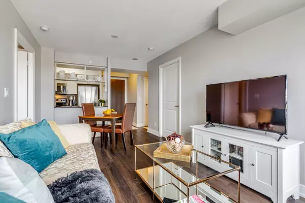 Toronto W08, ON M9C 0A9,2 Eva RD #2326