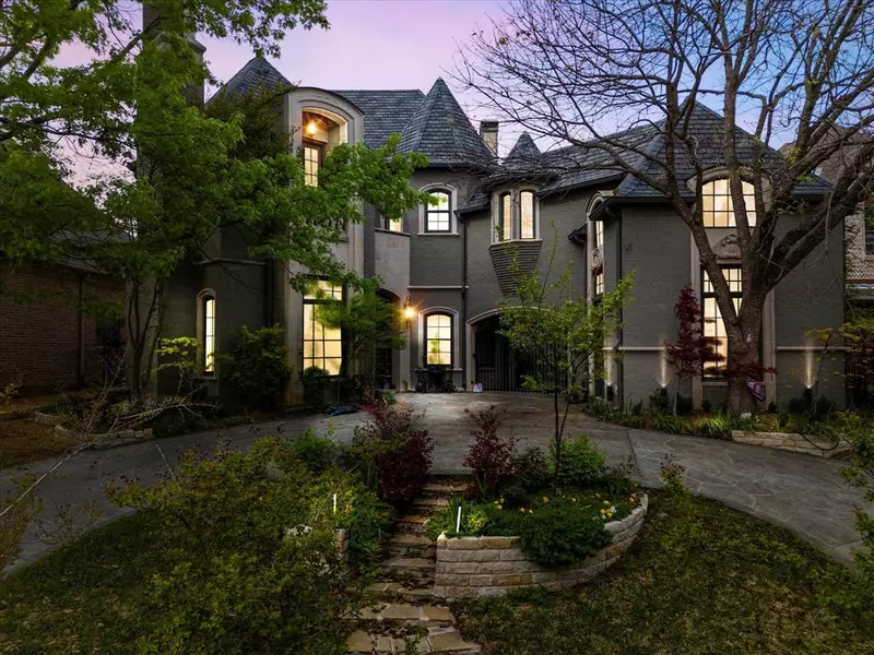 6607 Lake Circle Drive, Dallas, TX 75214