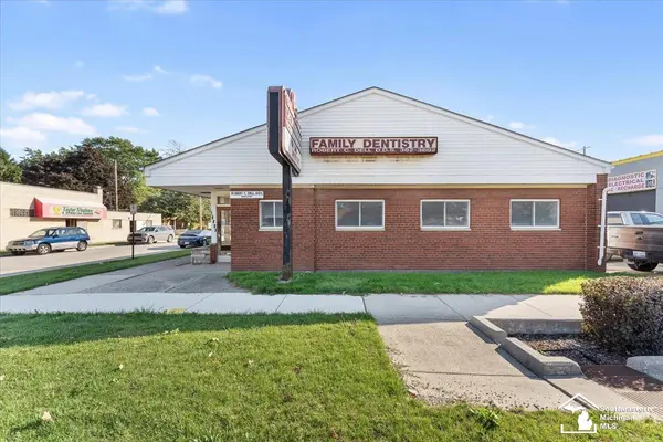 19003 Ecorse RD, Allen Park, MI 48101