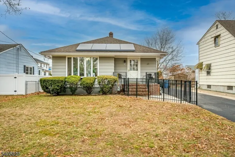 26 Goodwill Pl, Metuchen Boro, NJ 08840