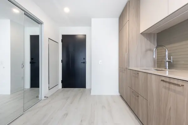 Toronto C14, ON M2N 0M4,36 Olive AVE #2703