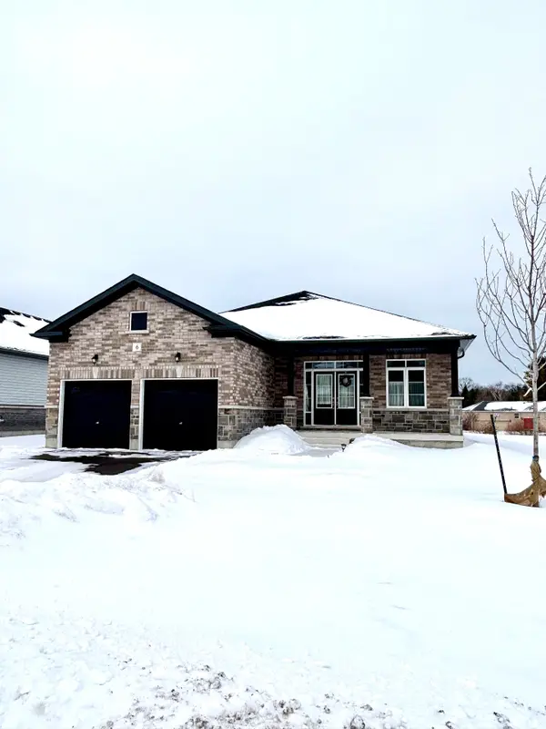 6 Misty Ridge RD, Wasaga Beach, ON L9Z 0R8