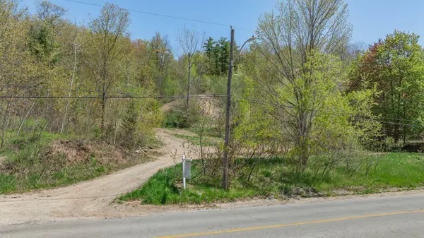 22 Main ST N, Halton Hills, ON L7G 3G8