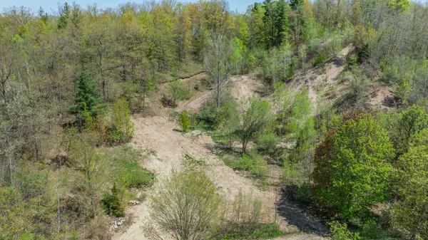 22 Main ST N, Halton Hills, ON L7G 3G8