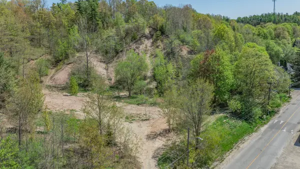 22 Main ST N, Halton Hills, ON L7G 3G8