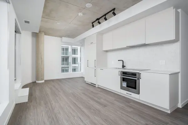 Toronto W07, ON M8Y 0C8,689 The Queensway N/A #428