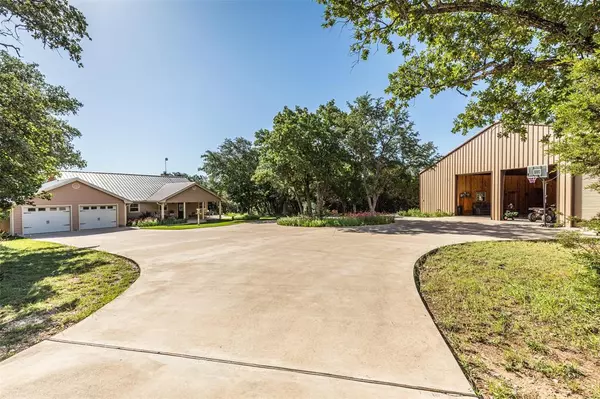 Morgan, TX 76671,420 Private Road 1400 E