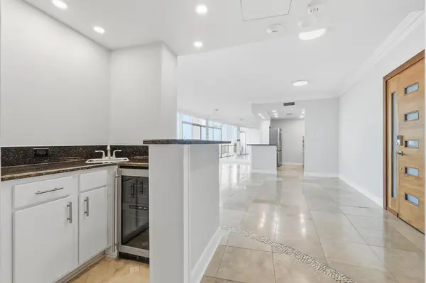 6211 W Northwest Highway #2904, Dallas, TX 75225