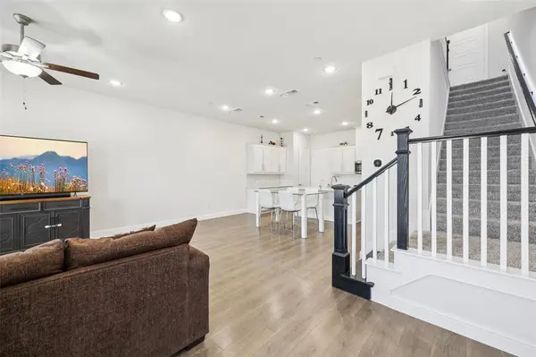 12986 Jk Ojha Street, Farmers Branch, TX 75234