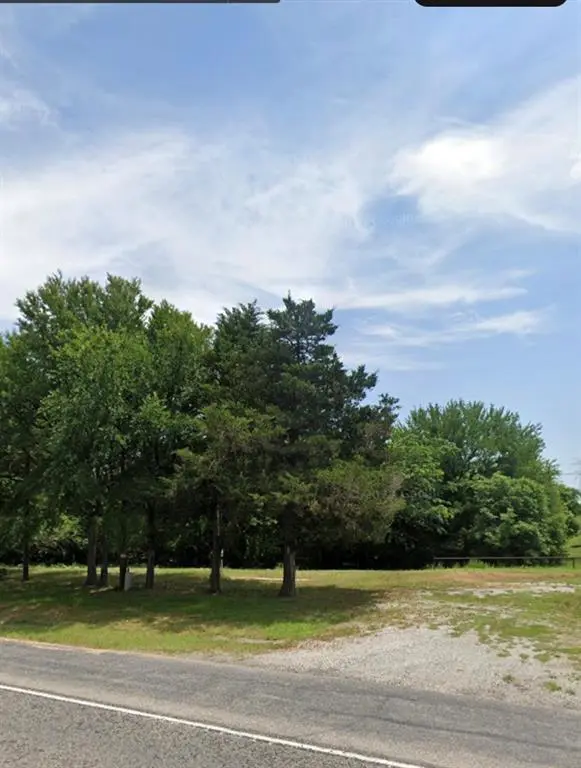 515 HAYES Street, Savoy, TX 75479