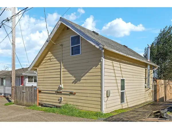 Coos Bay, OR 97420,931 S 4TH ST