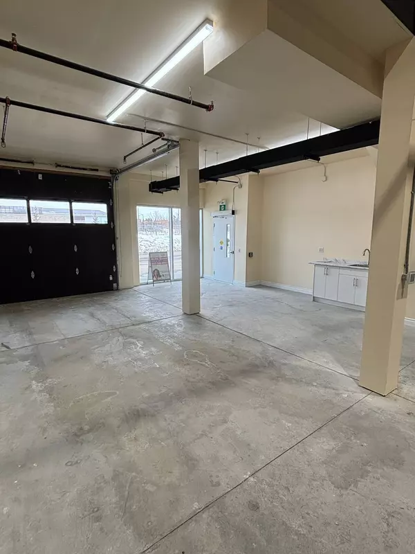 Guelph, ON N1C 0A1,587 Hanlon Creek BLVD #18