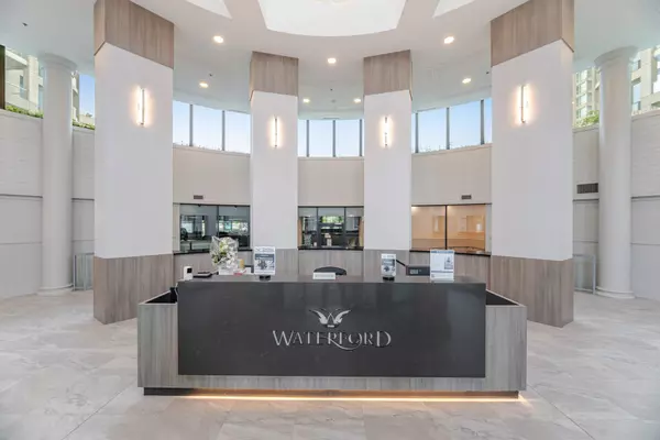 Toronto W06, ON M8V 4G2,2083 Lake Shore BLVD W #1413