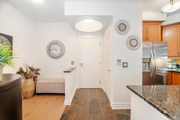 2083 Lake Shore BLVD W #1413, Toronto W06, ON M8V 4G2