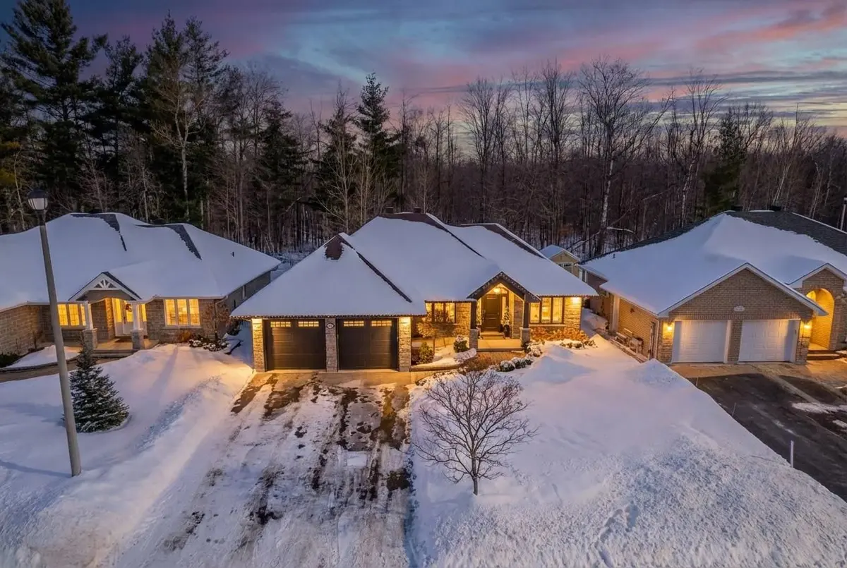 Cornwall, ON K6J 5V2,1209 Innwood AVE