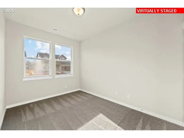 10536 SE HERITAGE RD, Happy Valley, OR 97086