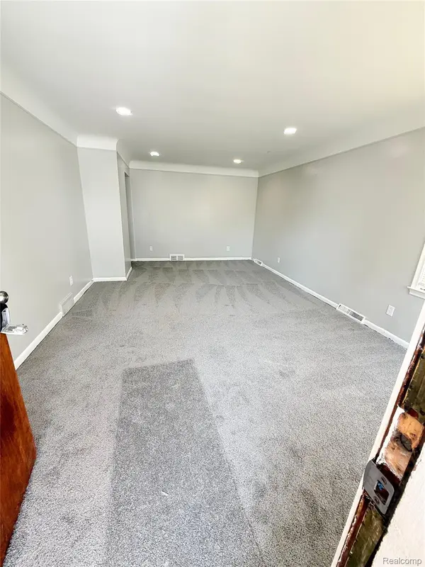 17633 Henry ST, Melvindale, MI 48122