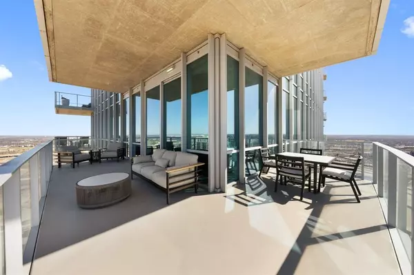 Fort Worth, TX 76102,1301 Throckmorton Street #2601