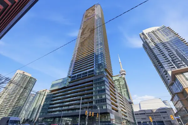 1 Concord Cityplace WAY #801, Toronto C01, ON M5V 0X3