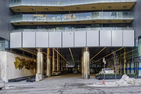 Toronto C01, ON M5V 0X3,1 Concord Cityplace WAY #801