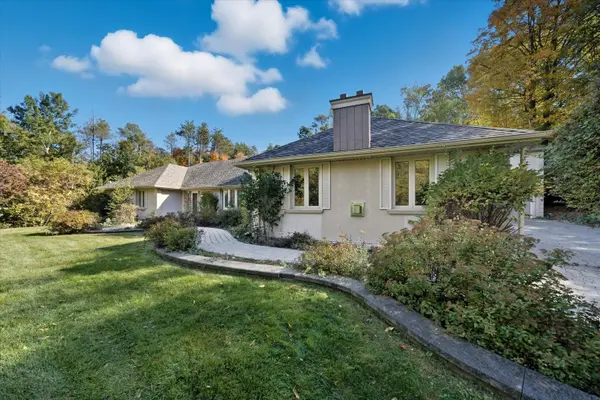 East Gwillimbury, ON L9N 0C6,40 Algonquin Forest DR