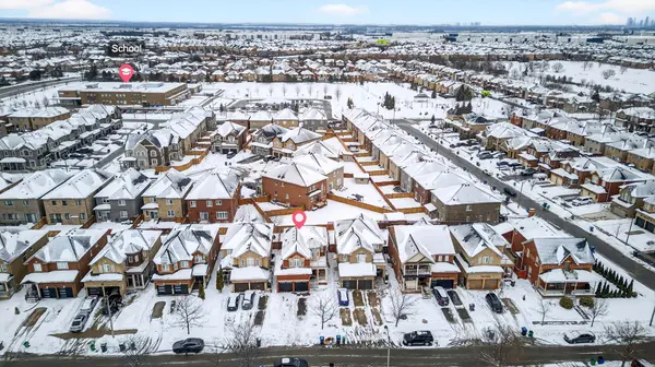 Brampton, ON L6P 2R3,112 Turquoise CRES