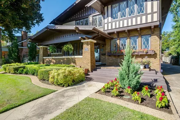 Cleburne, TX 76033,306 Prairie Avenue