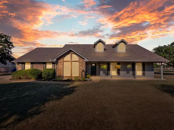 Seagoville, TX 75159,1020 Oak Hollow Lane