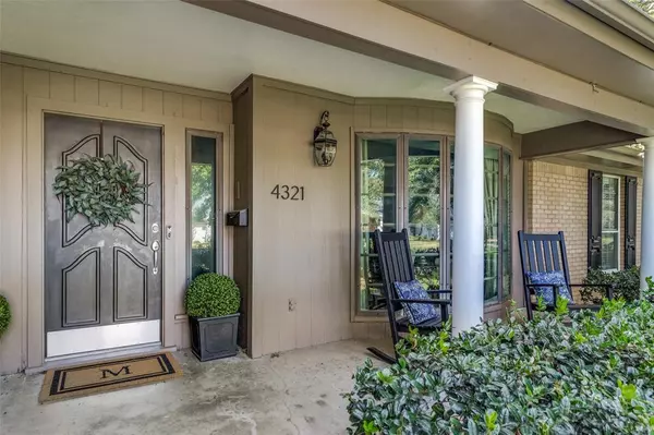 Fort Worth, TX 76109,4321 Selkirk Drive W