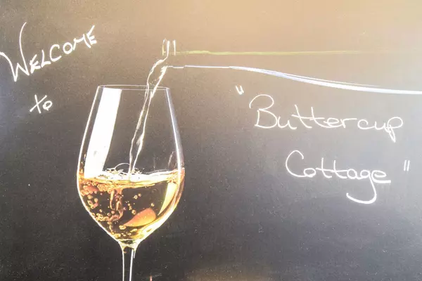 Fort Erie, ON L0S 1B0,349 Elmwood AVE