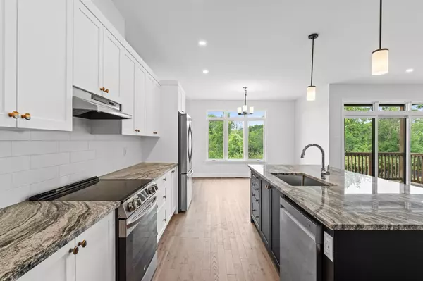 Brockville, ON K6V 0G8,1034 Turner DR