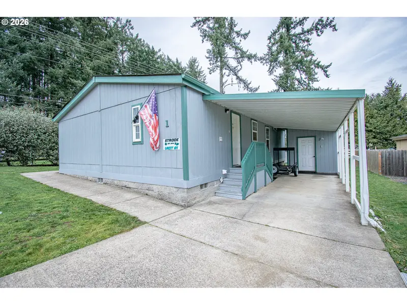 700 N MILL ST #1, Creswell, OR 97426