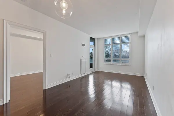 20 Bloorview PL #301, Toronto C15, ON M2J 0A6