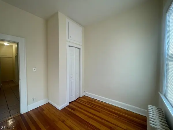 139 Ray St #2, Garfield City, NJ 07026