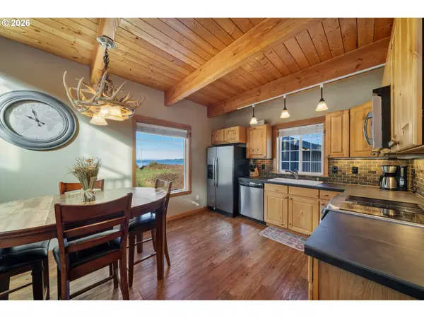 4550 CLAM ST, Bay City, OR 97107