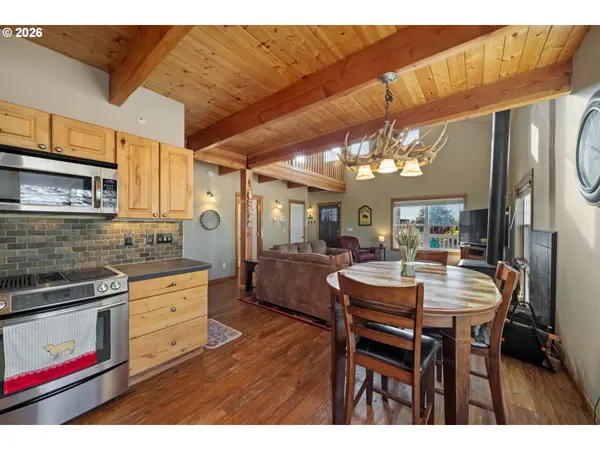 4550 CLAM ST, Bay City, OR 97107