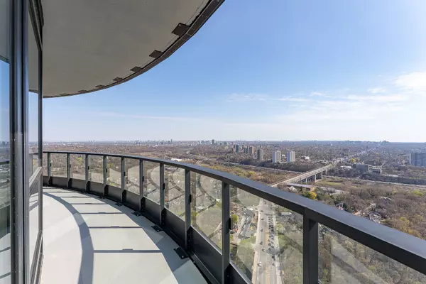 Toronto C08, ON M4W 0B3,585 Bloor ST E #4118