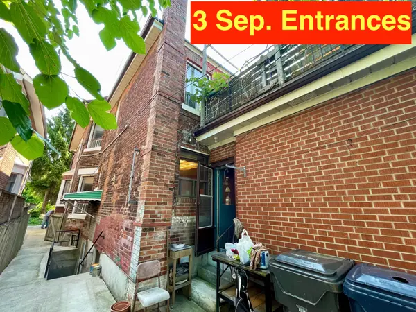 196 Beatrice ST, Toronto C01, ON M6G 3G1