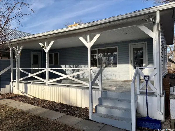 133 Railway AVENUE, Ponteix, SK S0N 1Z0