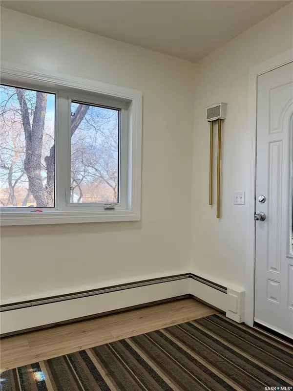 133 Railway AVENUE, Ponteix, SK S0N 1Z0